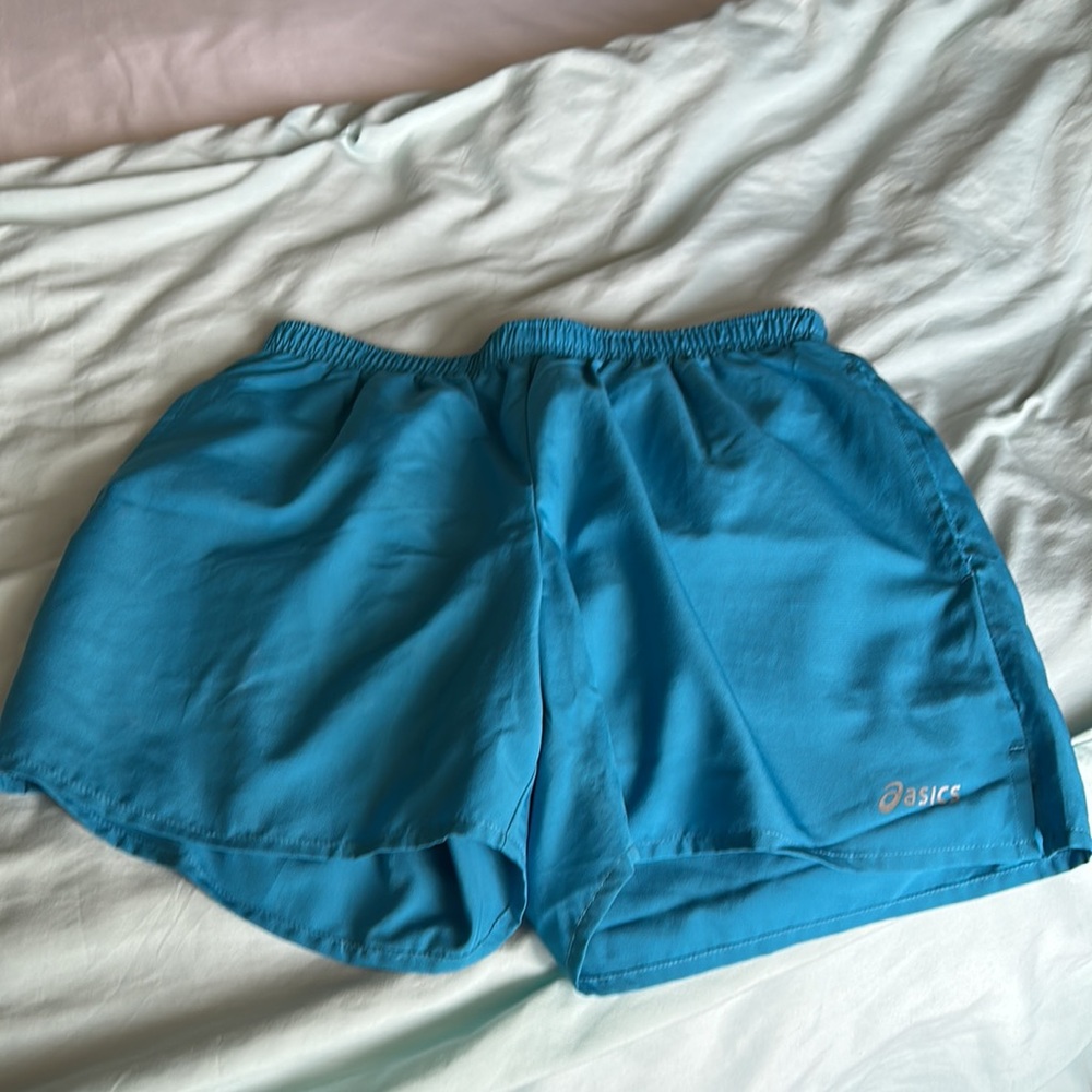 ASICS running shorts - Picture 2 of 3